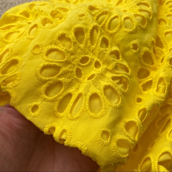 ☀️ LILLY PULITZER YELLOW EYELET HIGH WAIST MINI SKIRT! - Picture 12 of 16
